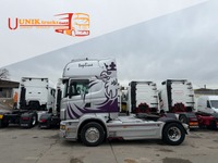 UNIK8334_2815207 vehicle image