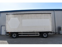 TOC1273_2928448 vehicle image
