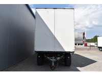 TOC1273_2928448 vehicle image