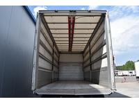 TOC1273_2928448 vehicle image