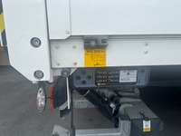 AUNI6679_2669429 vehicle image