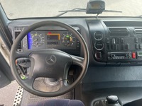 AUNI6679_2669429 vehicle image
