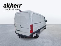 ALTH1974_2940161 vehicle image