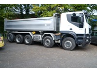 VEBI10438_2724211 vehicle image