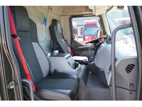 DOLD2821_3027794 vehicle image