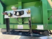 EBER138_2676616 vehicle image