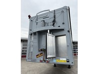 GREA182_2728076 vehicle image