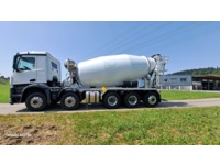 ROAE10352_2688927 vehicle image