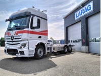 LARA4267_2810964 vehicle image