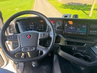 SCHU1479_3032051 vehicle image