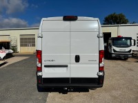 AT209470_2851210 vehicle image