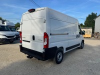 AT209470_2851210 vehicle image