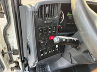 AGRO3463_3017636 vehicle image