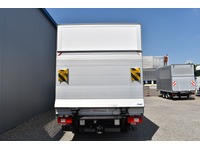 TOC1273_2964894 vehicle image