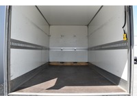 TOC1273_2964894 vehicle image