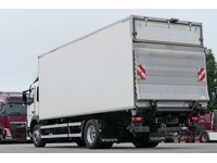 DOLD2821_2710347 vehicle image