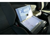 DOLD2821_2855172 vehicle image