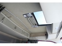 DOLD2821_2855172 vehicle image