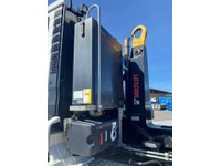 BARR136_2761508 vehicle image