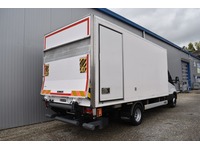 TOC1273_2727366 vehicle image
