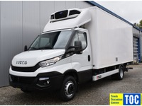 TOC1273_2727366 vehicle image