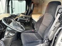 MAN126_2770182 vehicle image