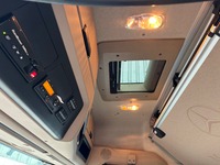 MAN126_2770182 vehicle image