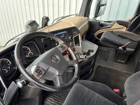 MAN126_2770182 vehicle image