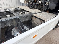 MAN126_2770182 vehicle image