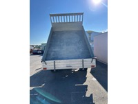 PRES5807_3013338 vehicle image
