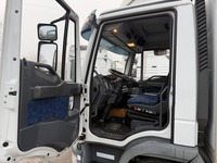 UNIK8334_2834866 vehicle image