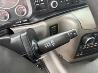 UNIK8334_2937144 vehicle image