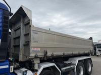 UNIK8334_2937144 vehicle image