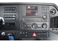 TOC1273_2845423 vehicle image