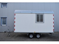 TOC1273_2774149 vehicle image