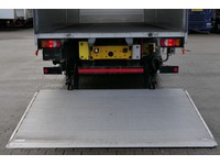 DOLD2821_2830708 vehicle image