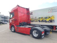 BIRR8757_2725184 vehicle image