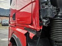 ZIAL184_2783925 vehicle image