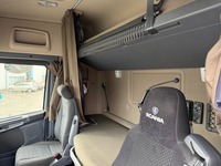 ZELJ895_2825203 vehicle image