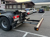 THOM6454_3002445 vehicle image