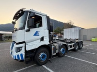 THOM6454_3002445 vehicle image