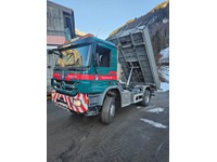 0554025 vehicle image