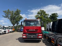 UNIK8334_2945996 vehicle image