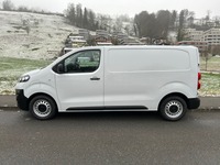 WIND191_2803275 vehicle image