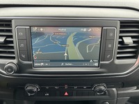 WIND191_2803275 vehicle image