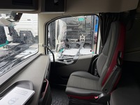 UNIK8334_2912818 vehicle image