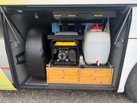 INTE10658_2976404 vehicle image