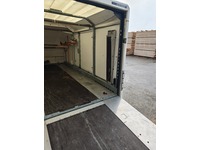 WEBE6898_2827478 vehicle image