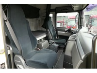 DOLD2821_2735414 vehicle image