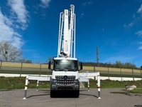 TMR8055_2868655 vehicle image